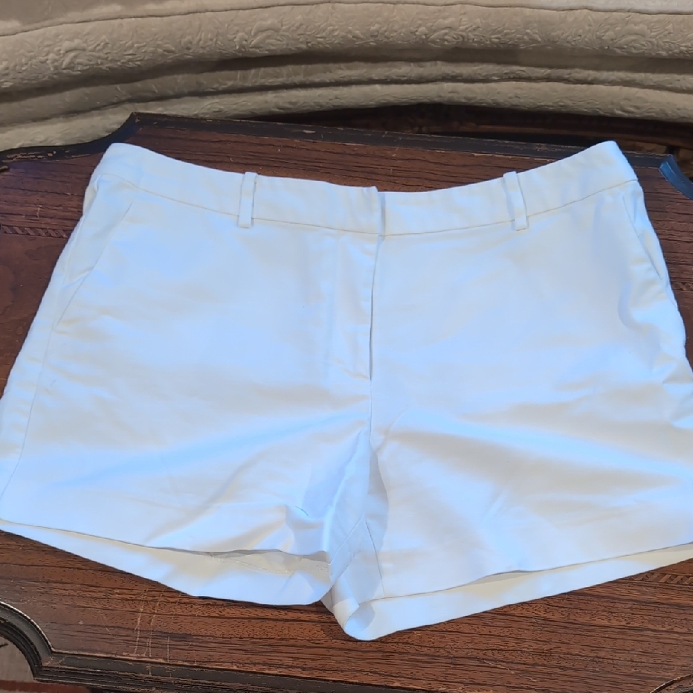Michael Kors White Bermuda Shorts Classic Tailored Design